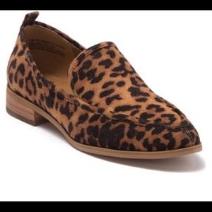 Susina Kellan Leopard print loafer size 7